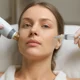 Radiofrekwencja mikroigłowa czy mezoterapia? Koszty i skuteczność zabiegów